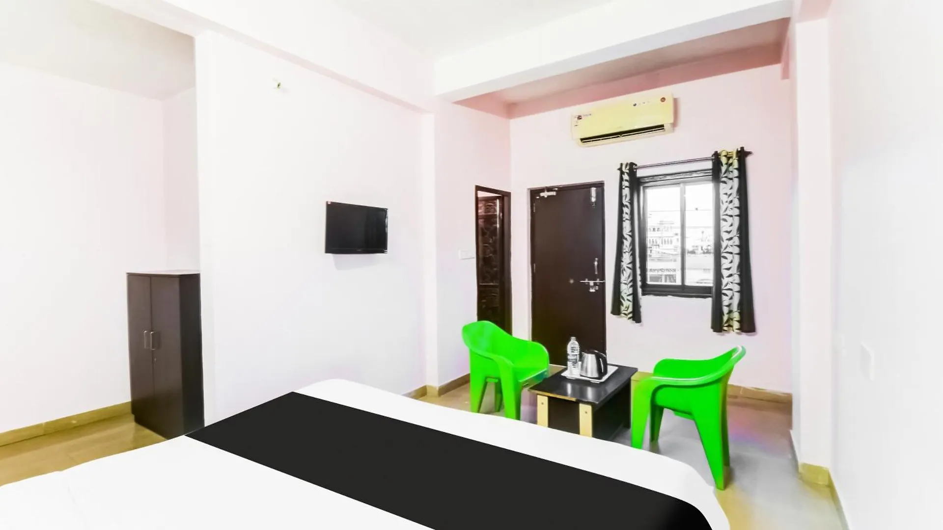 Super Hotel O Sector 14 Udaipur