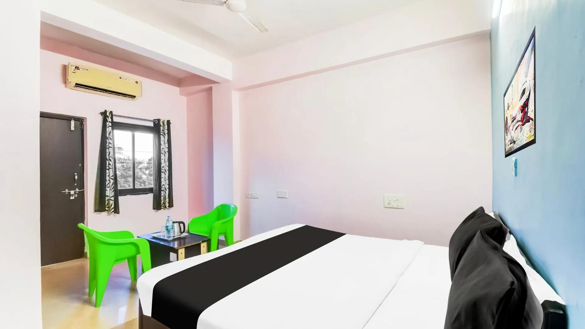 ****  Super Hotel O Sector 14 Udaipur Indien
