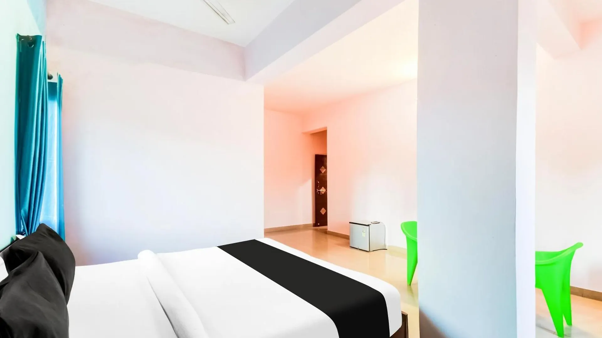 Super Hotel O Sector 14 Udaipur